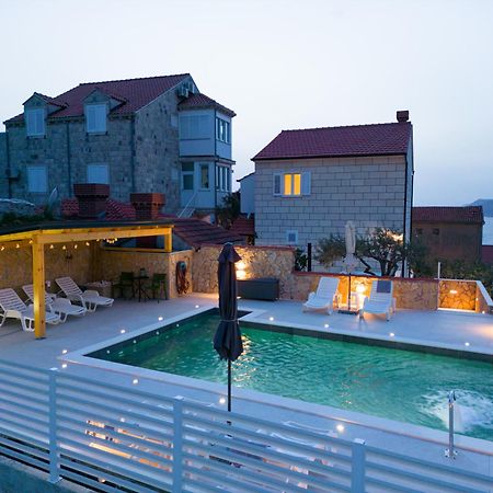 Holiday Home Swiss ซัฟทัท ภายนอก รูปภาพ