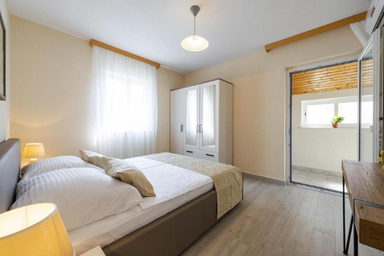 Holiday Home Swiss ซัฟทัท ภายนอก รูปภาพ