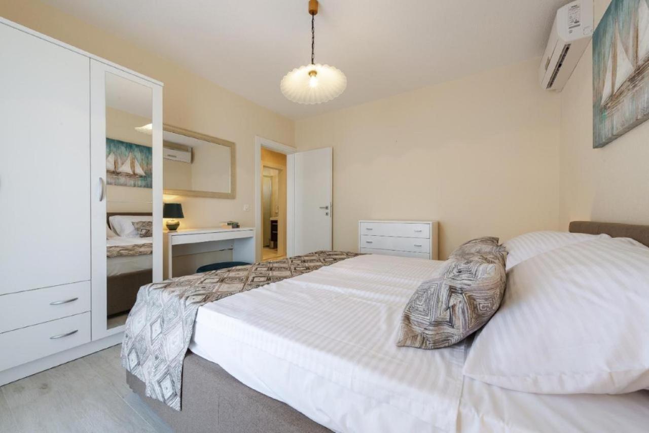 Holiday Home Swiss ซัฟทัท ภายนอก รูปภาพ