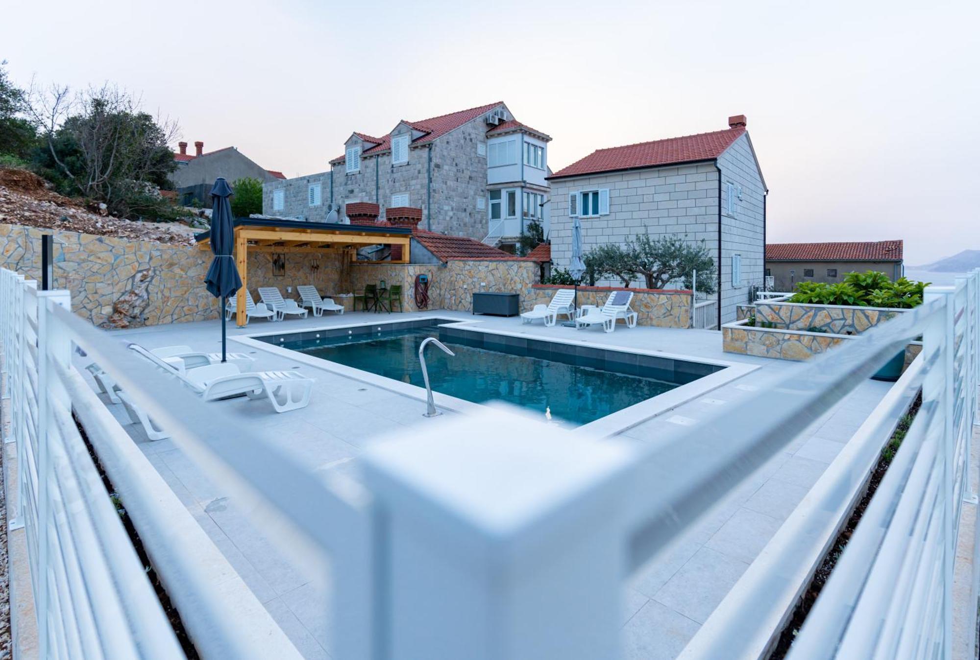 Holiday Home Swiss ซัฟทัท ภายนอก รูปภาพ